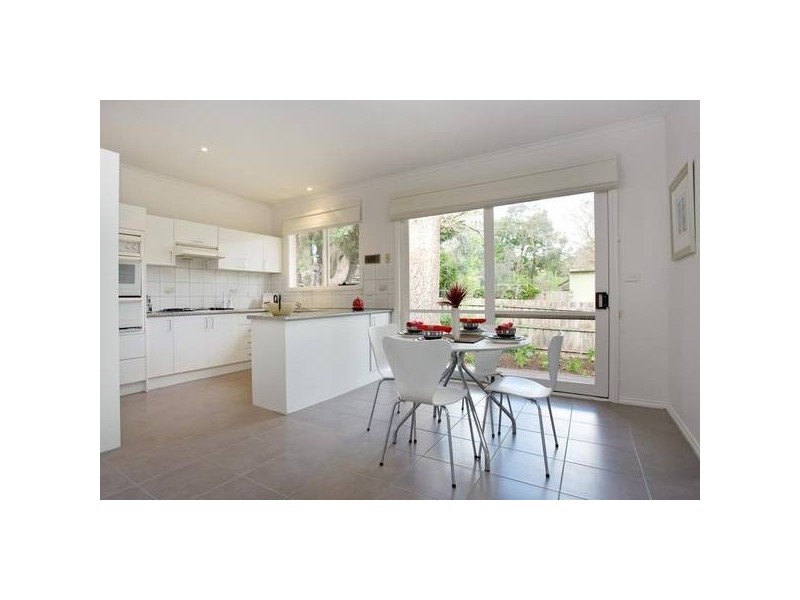 2/5 Payne Street, Surrey Hills VIC 3127