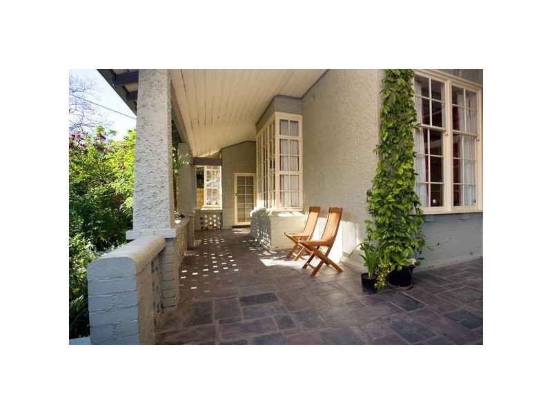 10 Mountain Grove, Kew VIC 3101