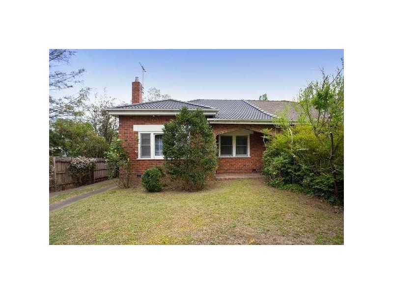 5a Byron Street, Canterbury VIC 3126