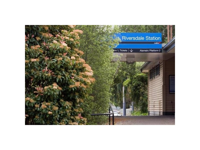 5a Byron Street, Canterbury VIC 3126