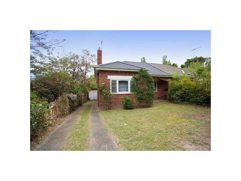 5a Byron Street, Canterbury VIC 3126