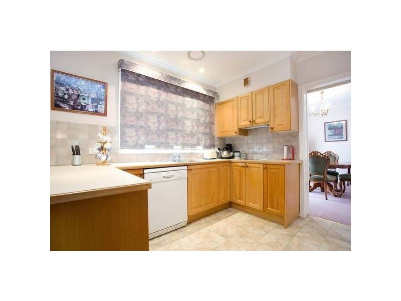 2/27 Trafalgar Street, Mont Albert VIC 3127