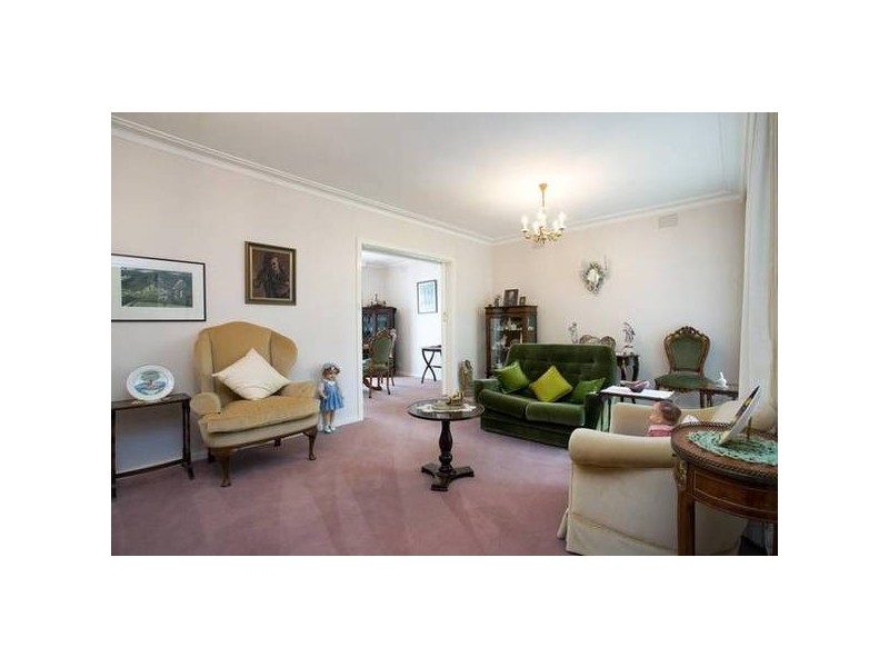 2/27 Trafalgar Street, Mont Albert VIC 3127