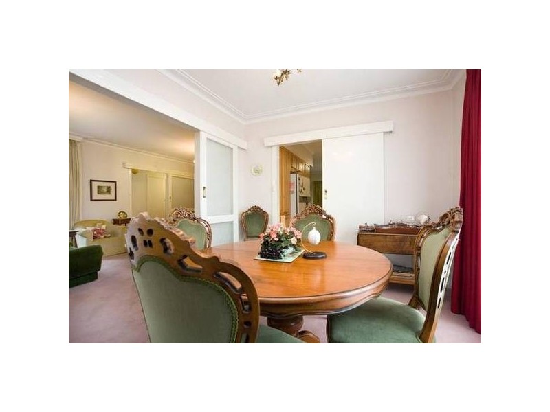 2/27 Trafalgar Street, Mont Albert VIC 3127