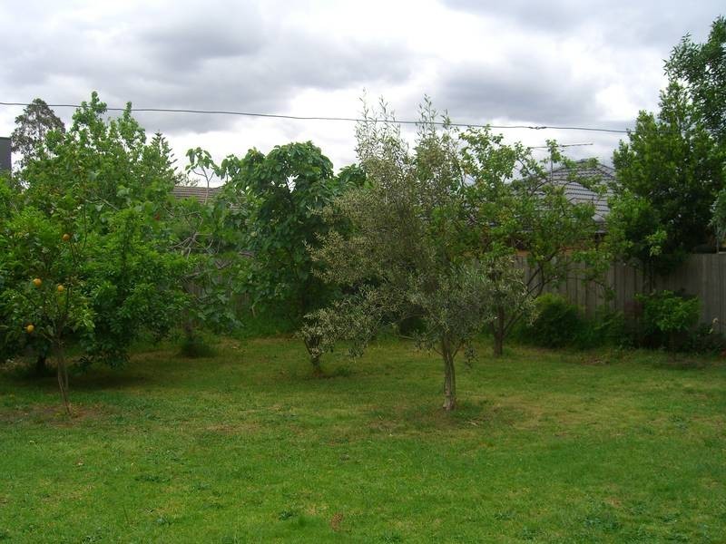 869 Doncaster Rd, Doncaster VIC 3108