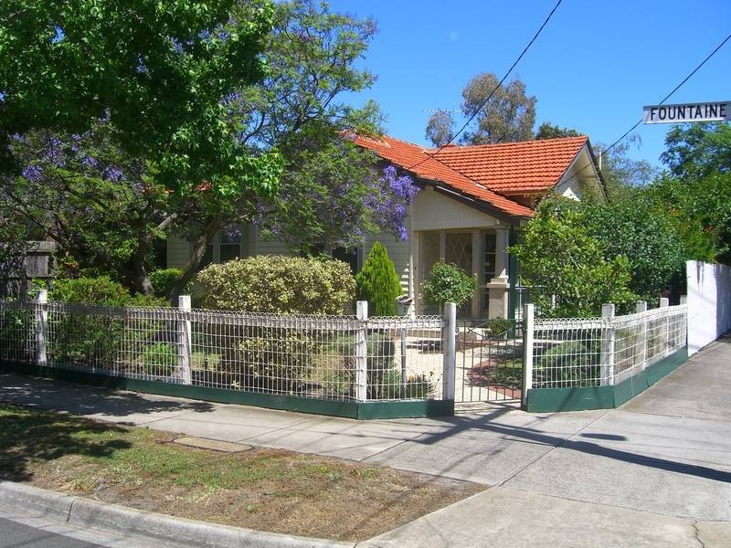 2 Fountaine Avenue, Malvern East VIC 3145