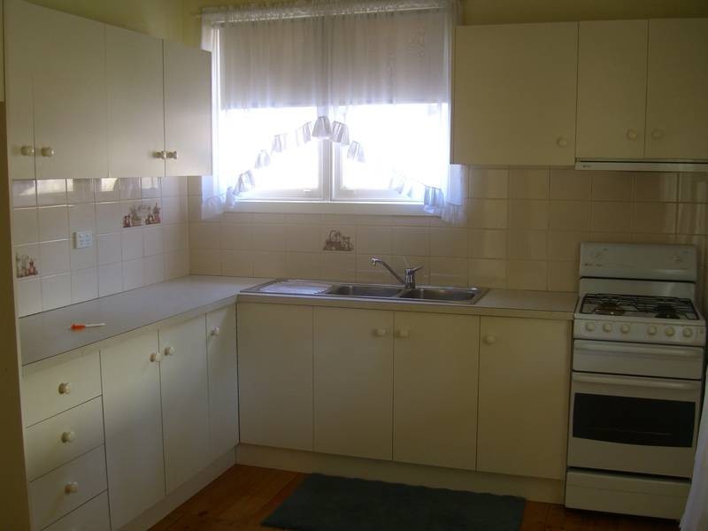 2 Fountaine Avenue, Malvern East VIC 3145