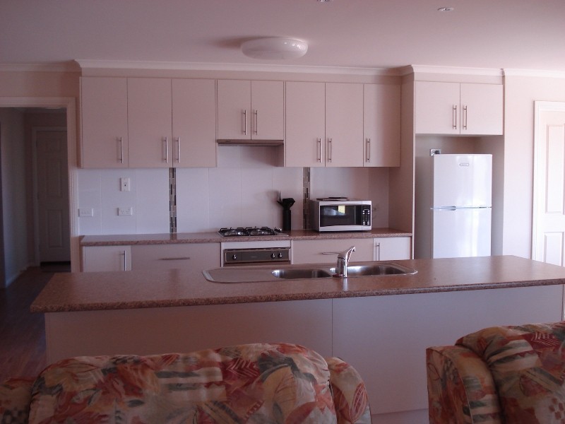 6 Wing Crescent, Mulwala NSW 2647