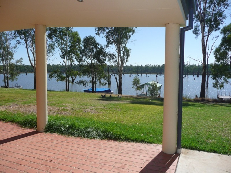 16 Lakeside Drive, Bundalong VIC 3730