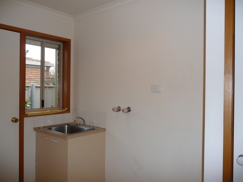 2/1 Paul Court, Yarrawonga VIC 3730