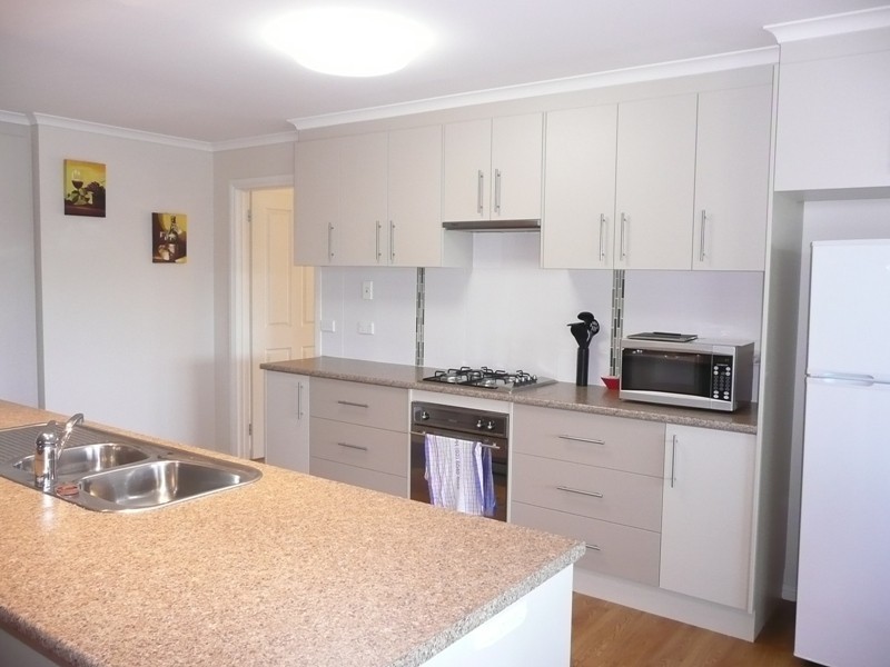 6 Wing Crescent, Mulwala NSW 2647