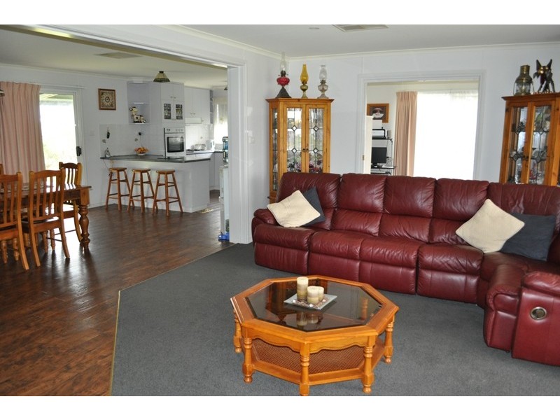 42 Corowa Road, Mulwala NSW 2647