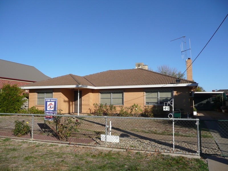 43 Hovell Street, Yarrawonga VIC 3730