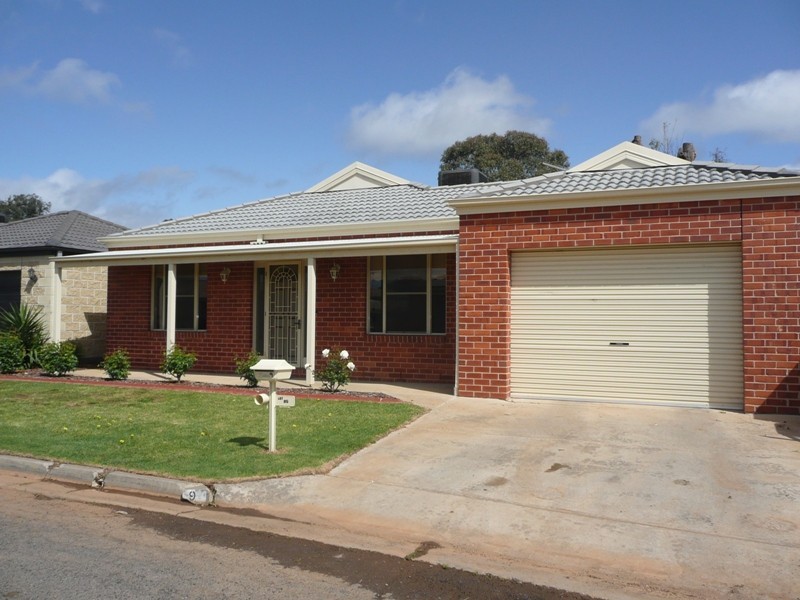 9 Anglers Close, Mulwala NSW 2647
