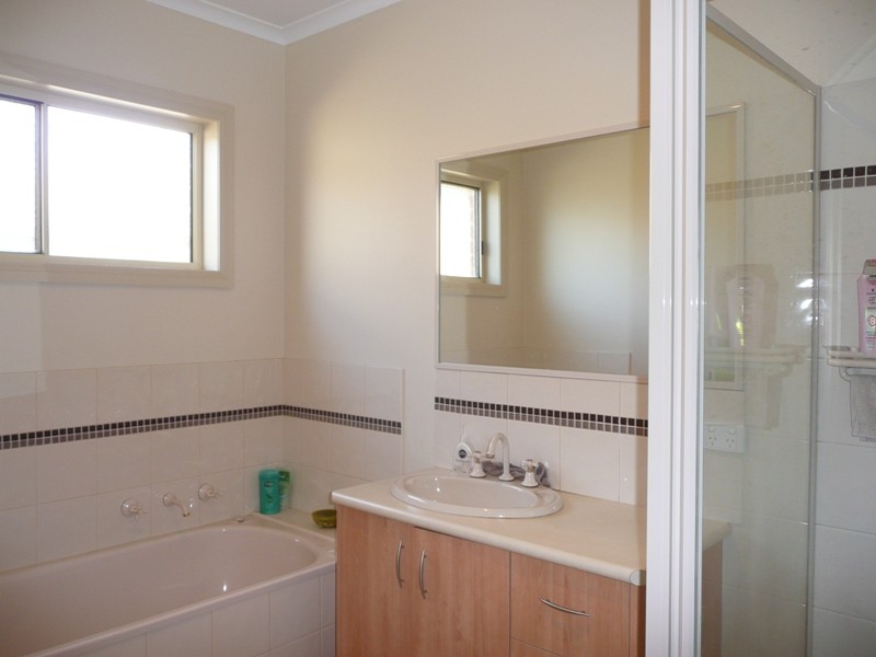 9 Anglers Close, Mulwala NSW 2647