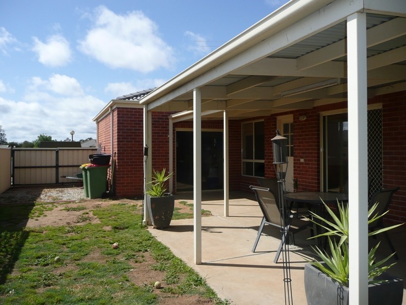 9 Anglers Close, Mulwala NSW 2647