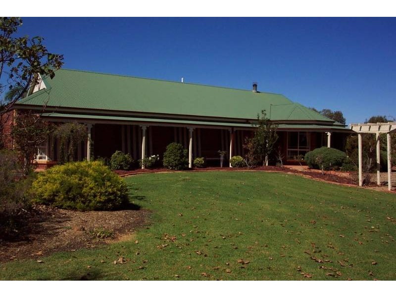 13 Rosemary Court, Yarrawonga VIC 3730