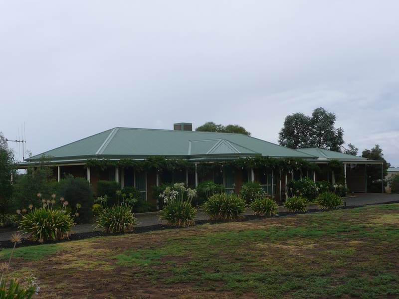 21 James Lillis Drive, Yarrawonga VIC 3730