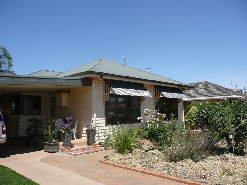 96 Sharp Street, Yarrawonga VIC 3730