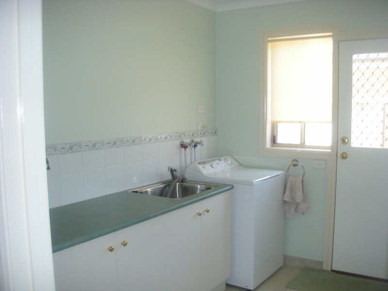 4 Fields Avenue, Yarrawonga VIC 3730