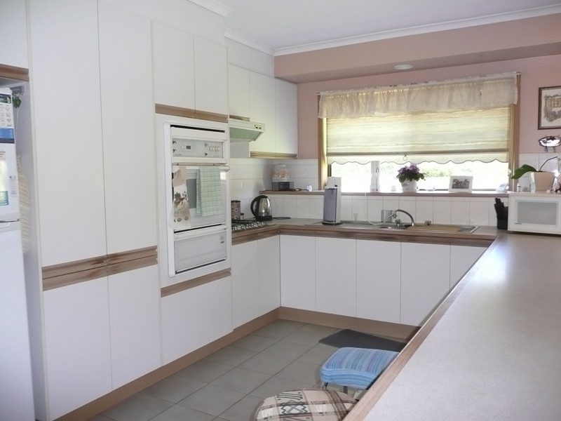 17 Graham Avenue, Bundalong VIC 3730