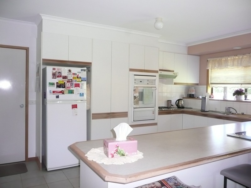 17 Graham Avenue, Bundalong VIC 3730