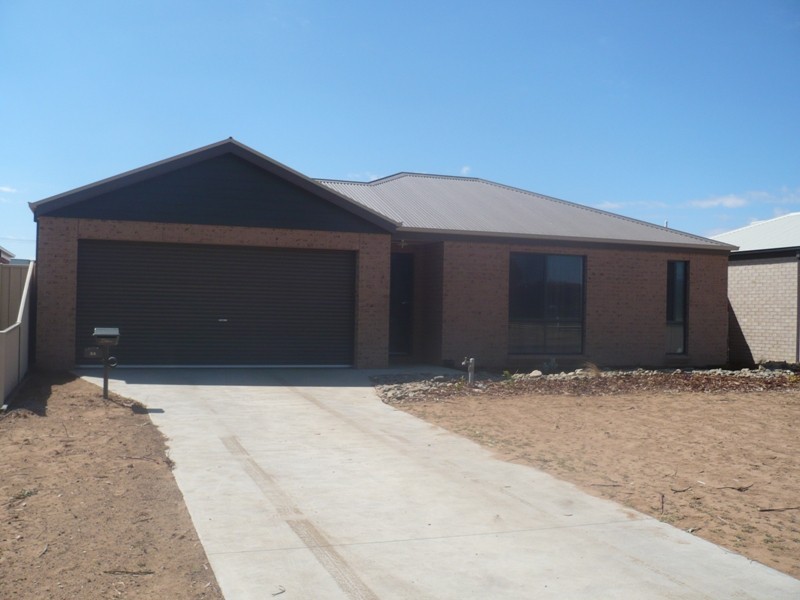 33 Irvine Parade, Yarrawonga NSW 2850