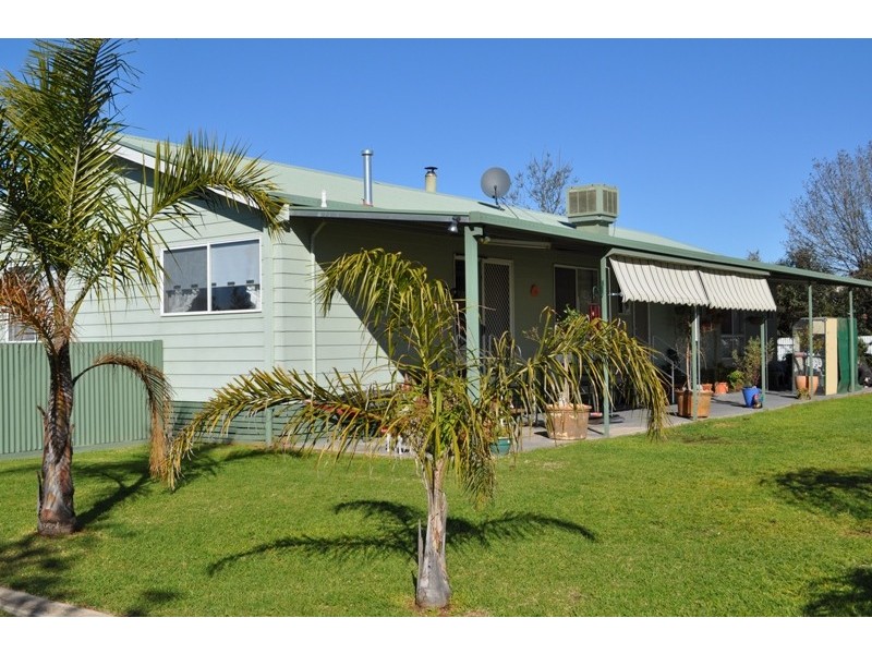 42 Corowa Road, Mulwala NSW 2647