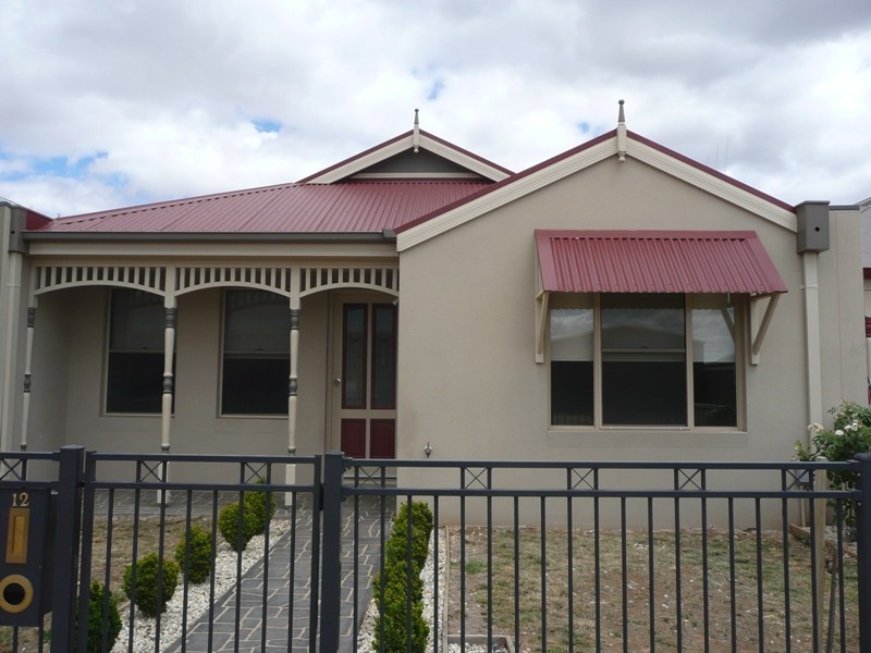 12 Rebecca Way, Yarrawonga VIC 3730