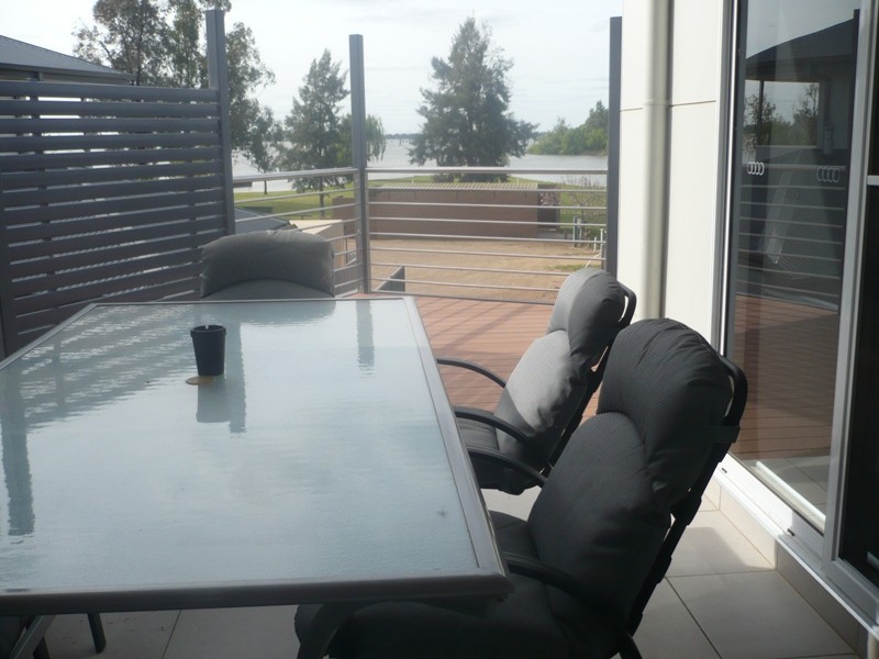 1/2-4 Doc Court, Yarrawonga VIC 3730