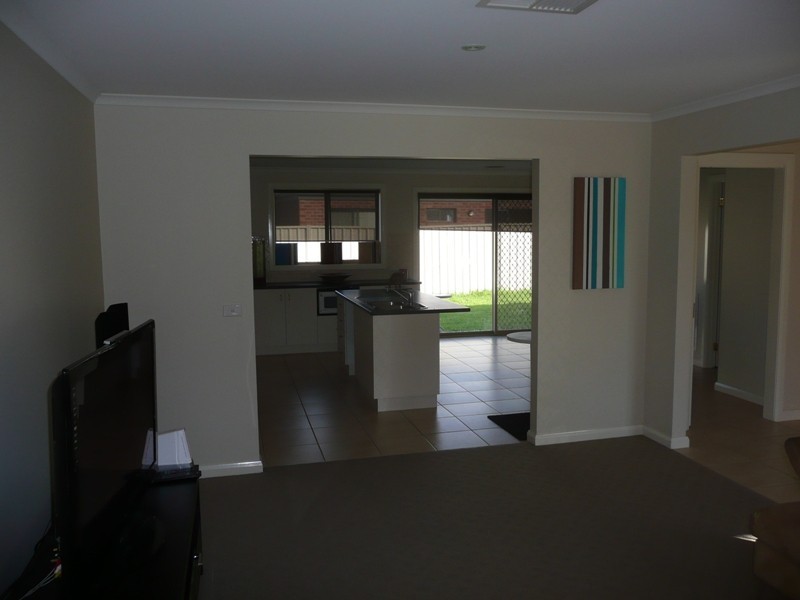 1 Champagne Crescent, Yarrawonga VIC 3730