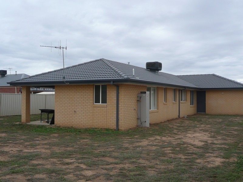 2 Chisnall Court, Yarrawonga VIC 3730