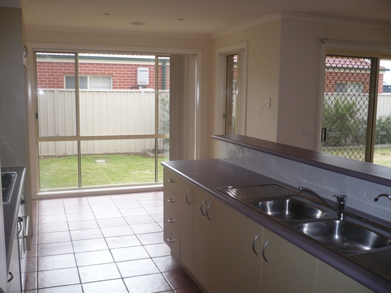 30 Kathryn Crescent, Yarrawonga VIC 3730