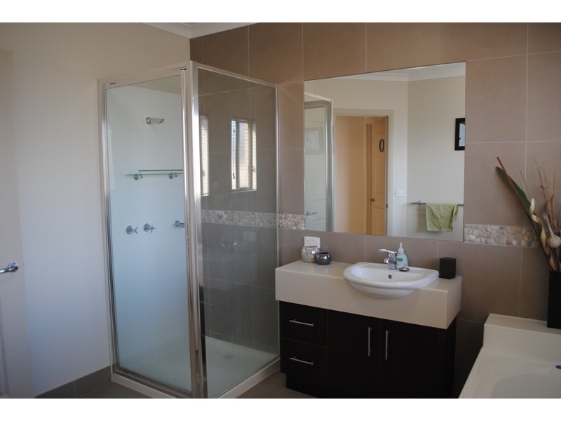 2a LaBamba Drive, Yarrawonga VIC 3730