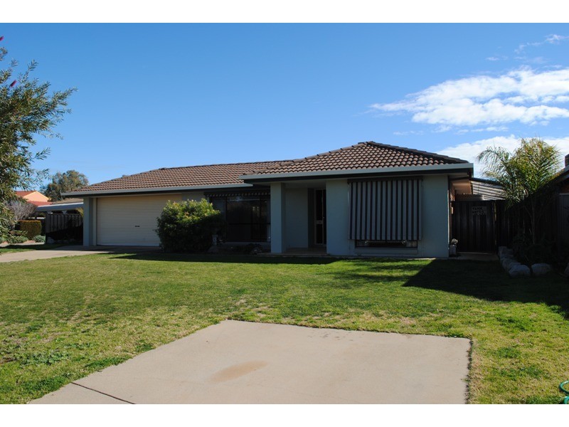 5 Paul Court, Yarrawonga VIC 3730