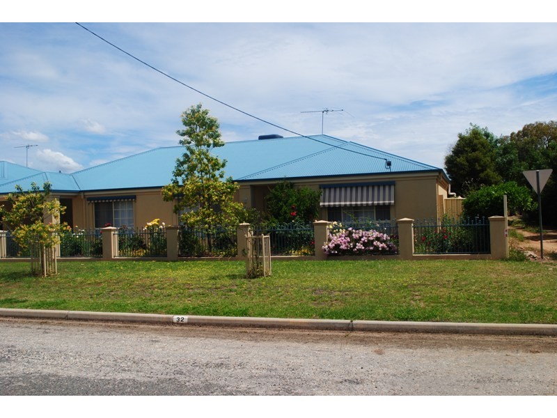 32 Edward Street, Mulwala NSW 2647