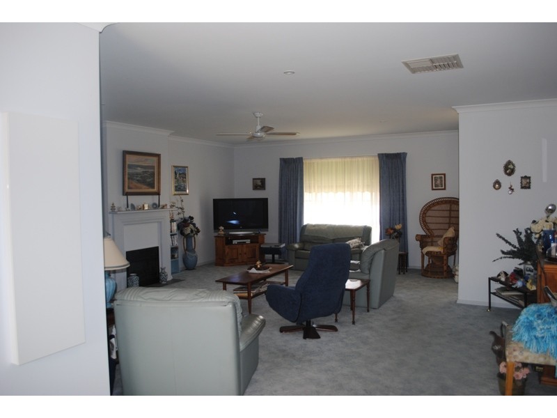 32 Edward Street, Mulwala NSW 2647