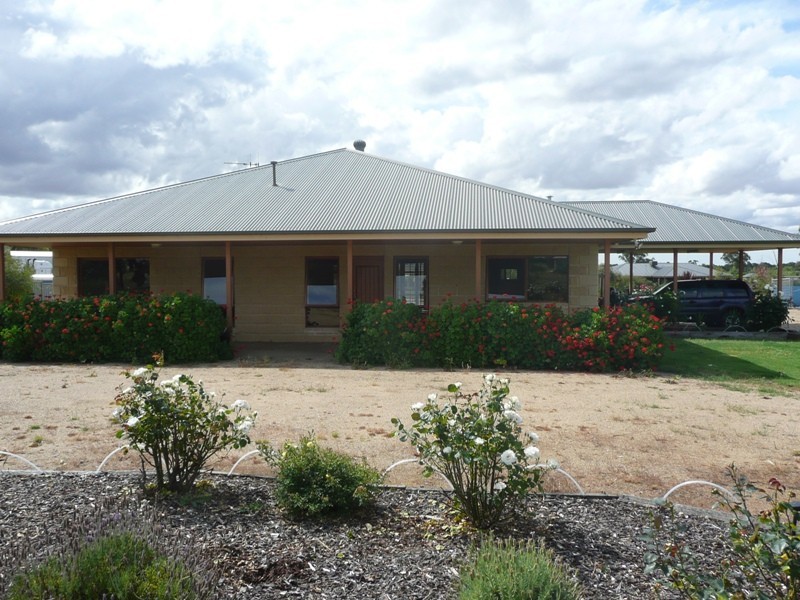 15 James Lillis Drive, Yarrawonga VIC 3730