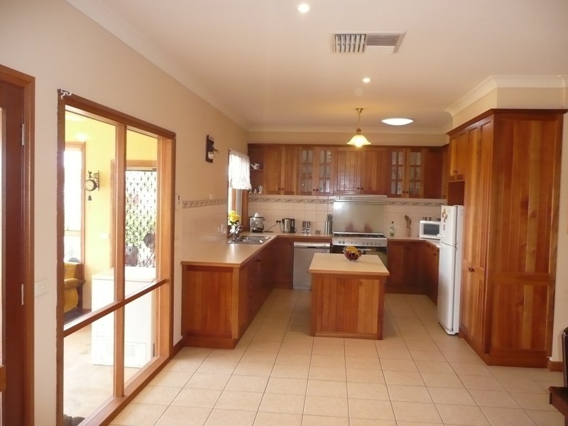 15 James Lillis Drive, Yarrawonga VIC 3730