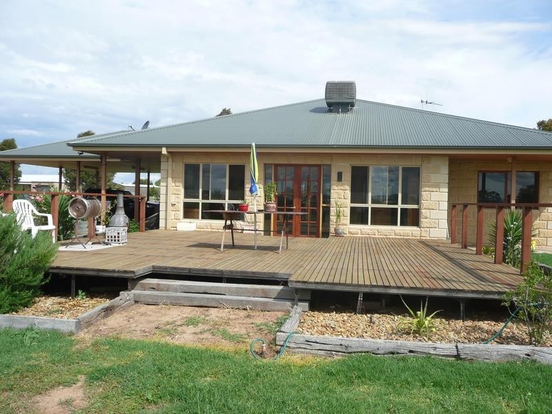 15 James Lillis Drive, Yarrawonga VIC 3730