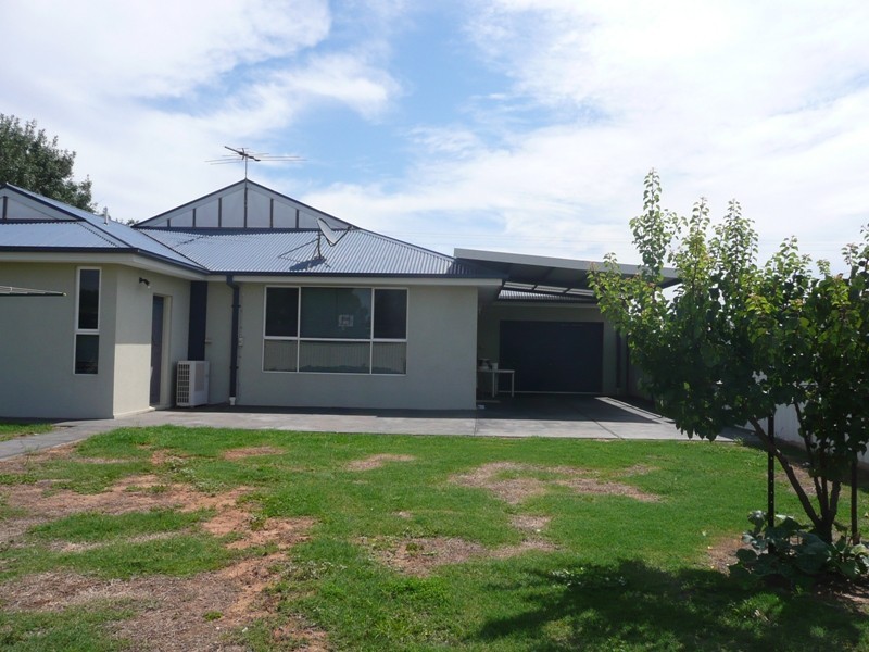 4 Hogans Road, Yarrawonga VIC 3730