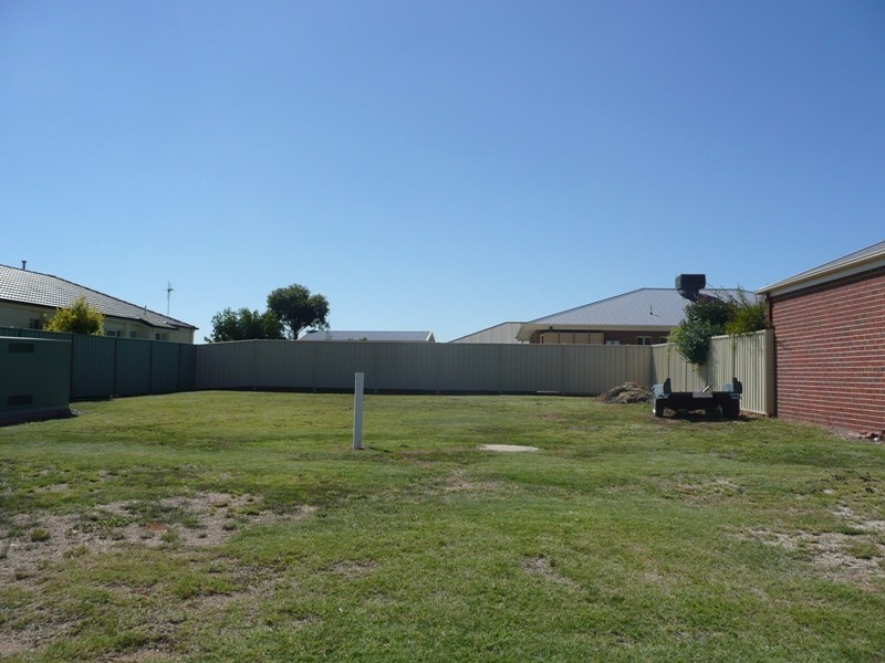 4 Catrina Street, Yarrawonga VIC 3730