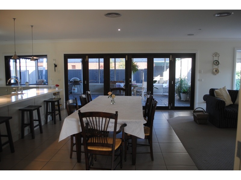 8 Amaroo Court, Mulwala NSW 2647