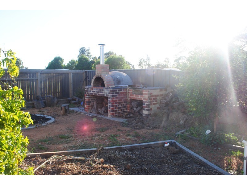 8 Amaroo Court, Mulwala NSW 2647