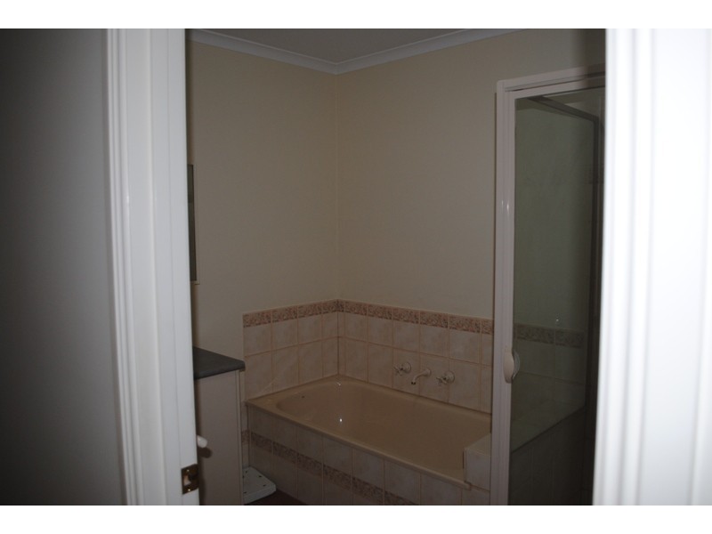 2/14 Woods Road, Yarrawonga VIC 3730