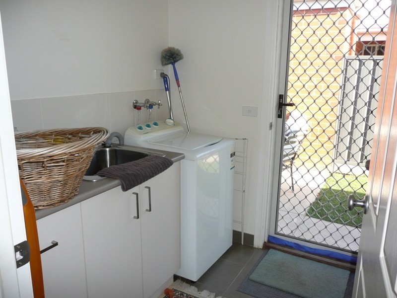 5 Wing Crecsent, Mulwala NSW 2647