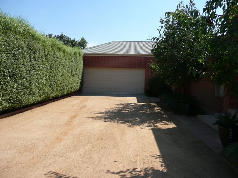 4a Karli Gardens, Yarrawonga VIC 3730