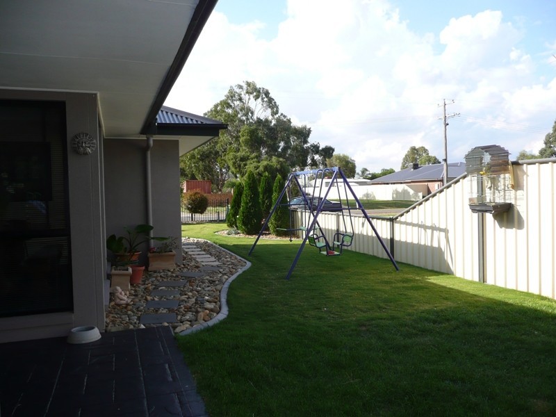 27 Henderson Street, Yarrawonga VIC 3730