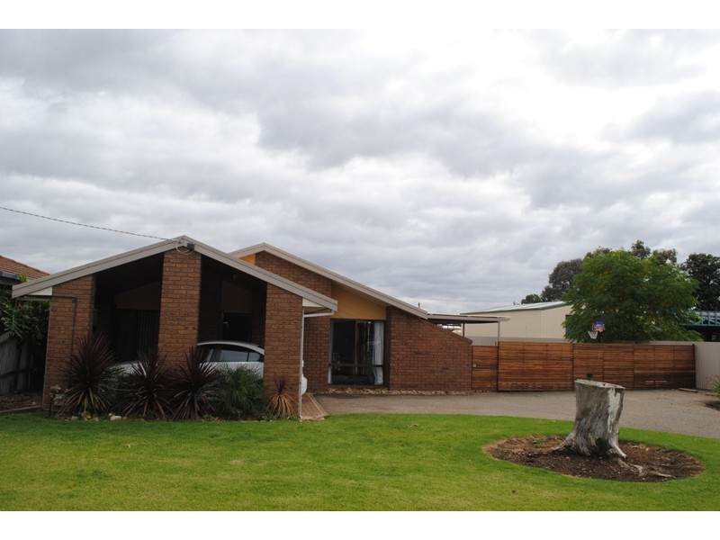 10 Curtois Street, Yarrawonga VIC 3730