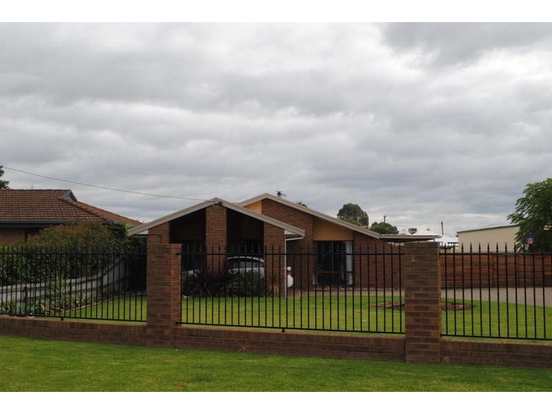 10 Curtois Street, Yarrawonga VIC 3730